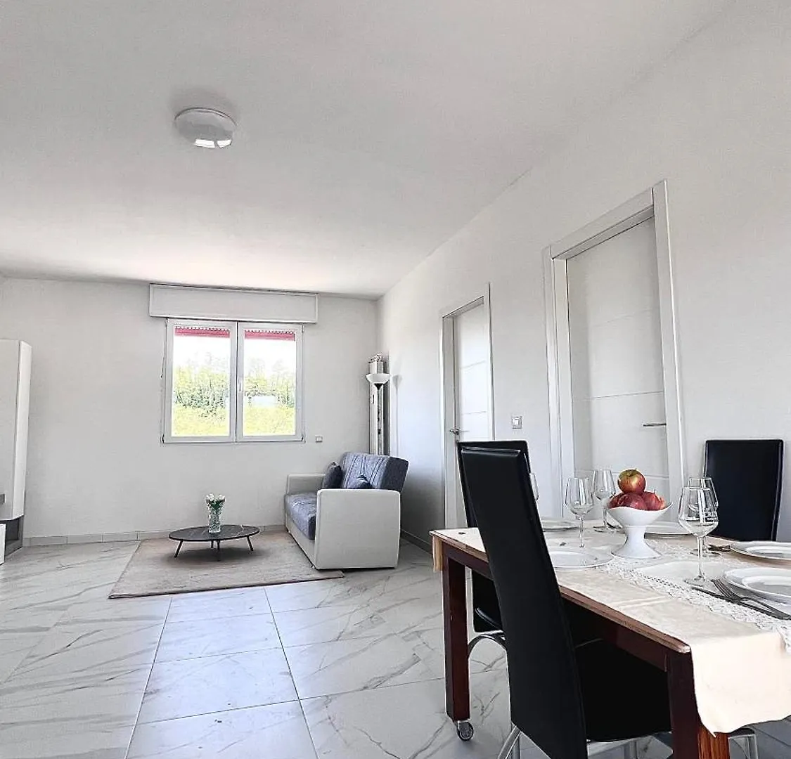Luxury House Como 0*,