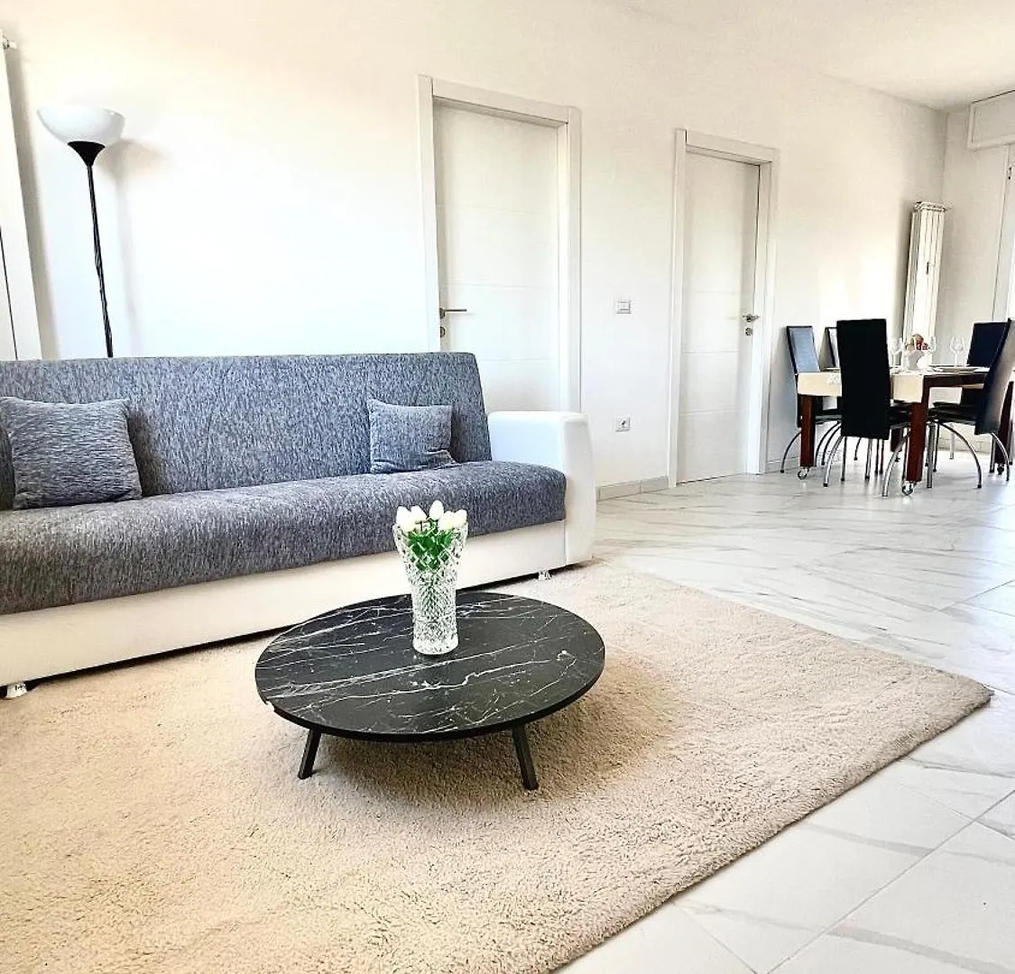 Apartment Luxury House Como Italy